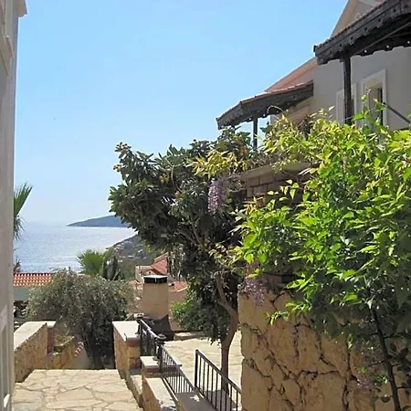 Sleeps 5 Pool Air Con *